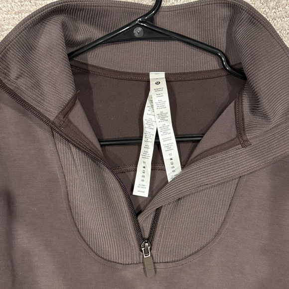 Lululemon ribbed brushed softstream pull over - Picture 2 of 3
